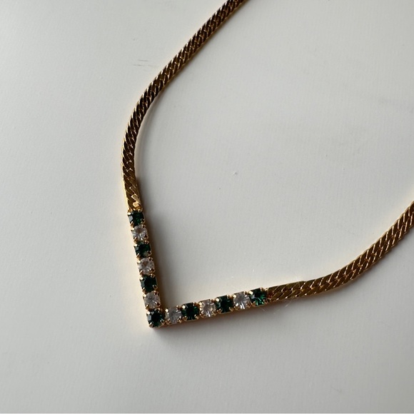Vintage Avon Gold Tone with Rhinestone Necklace - Picture 3 of 7